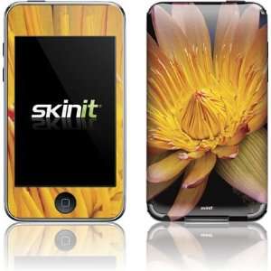  Skinit Electric Lilly Vinyl Skin for iPod Touch (2nd & 3rd 