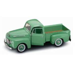  1948 Ford F 1 Truck 1/18 Green: Toys & Games