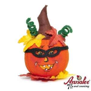  Annalee Bandit Pumpkin Figurine 3