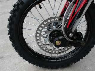 Sporty Red Black 125 cc Apollo Dirt Bike Gas Powered 125 Pit Bike Free 