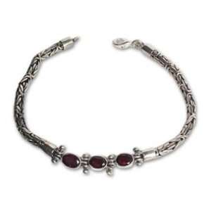  Garnet bracelet, Temple Windows 8 L Jewelry