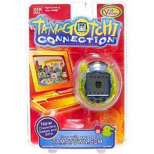  Tamagotchi Connection Version 3: Translucent Yellow: Toys 