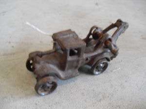 HEAVY Antique Cast Iron Wrecker Tow Truck LOOK  