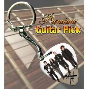  The XX Premium Guitar Pick Keyring: Musical Instruments
