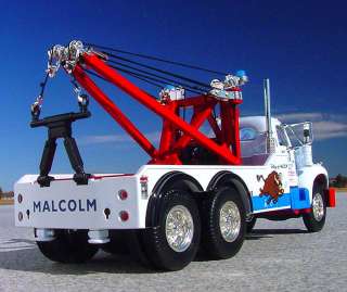VR   MALCOLM SERVICE B Mack WRECKER #1   First Gear TOW  