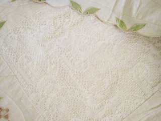  Flower Applique Embroidery Hand Filet Lace Quilted Cotton Bed Spread