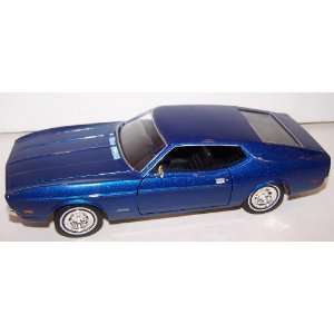   Scale Diecast 1971 Ford Mustang Sportsroof in Color Blue Toys & Games