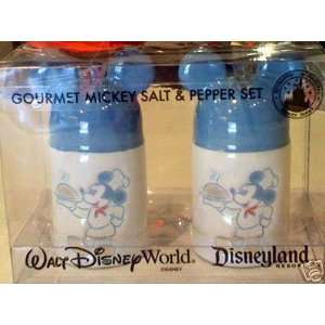 Disney Gourmet Mickey Mouse Ears Ceramic Salt & Pepper Shakers Set 
