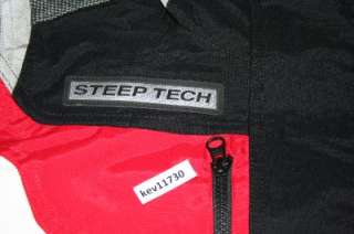 Up for grabs is a new THE NORTH FACE WOMENS STEEP TECH SELENA JACKET.