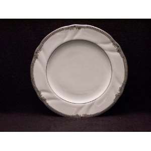   Doulton Crown Swirl Platinum Lunch Plates   Accent