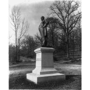  Borglum statue of Robert Green Ingersoll at Peoria,Peoria 