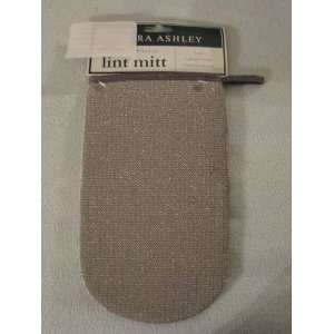 Laura Ashley Signature Series Lint Mitt, Silver:  Kitchen 