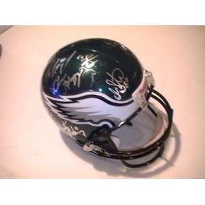 2011 Philadelphia Eagles Team Signed Autographed Helmet Michael Vick 