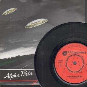   SPACE INVADERS 7 INCH (7 VINYL 45) UK MAGNET 1979 ALPHA BETA Music