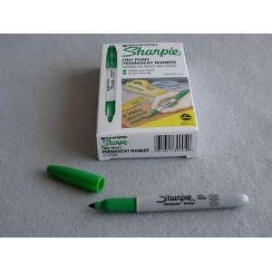  Sanford Sharpie Permanent Marker   Fine Tip, Green (12 per 