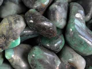   Emerald   A Grade   1000 Carats   Around 24 pcs Reiki Healing  