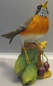 Original Kaiser Painted Porcelain Robin Bird Figurine  