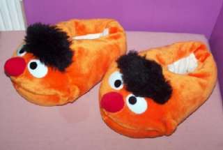 SESAME STREET ERNIE HOUSE SLIPPERS/SHOES YOUTH XS 4 5  