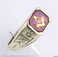 Vintage Blue Lodge Syn Red Spinel Masonic Band   10k Yellow Gold 