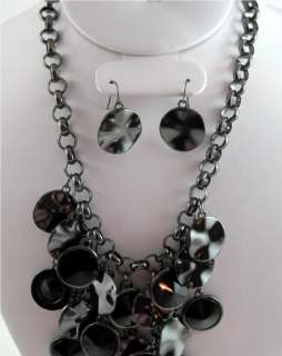 circle chunky black dangle necklace round chain pierced earrings set