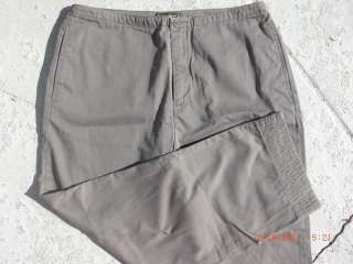Eddie Bower Army Green Capri Pants Size 10 100% Cotton  