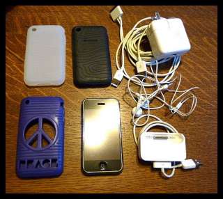 Apple iphone 1st Generation 8GB Collectors Item Bundled With Cases 