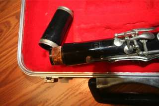 VINTAGE BRUNO CLARINET BY BOOSEY & HAWKES SN1882  