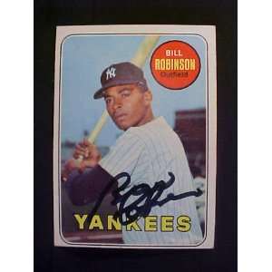 Bill Robinson New York Yankees #313 1969 Topps Autographed Baseball 