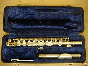 OLDS PICCOLO FLUTE  