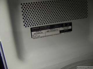 GE JES738WJ02 GE 700 Watt Microwave Oven  