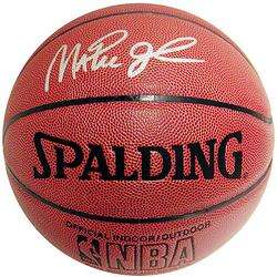 MAGIC JOHNSON LA LAKERS AUTOGRAPHED SPALDING OFFICIAL INDOOR/OUTDOOR 